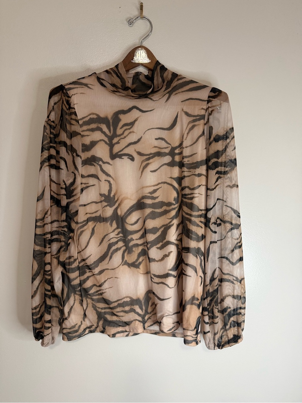 Chicos Sheer Animal-Print Long-Sleeve Top - Beige/Black size medium (1)